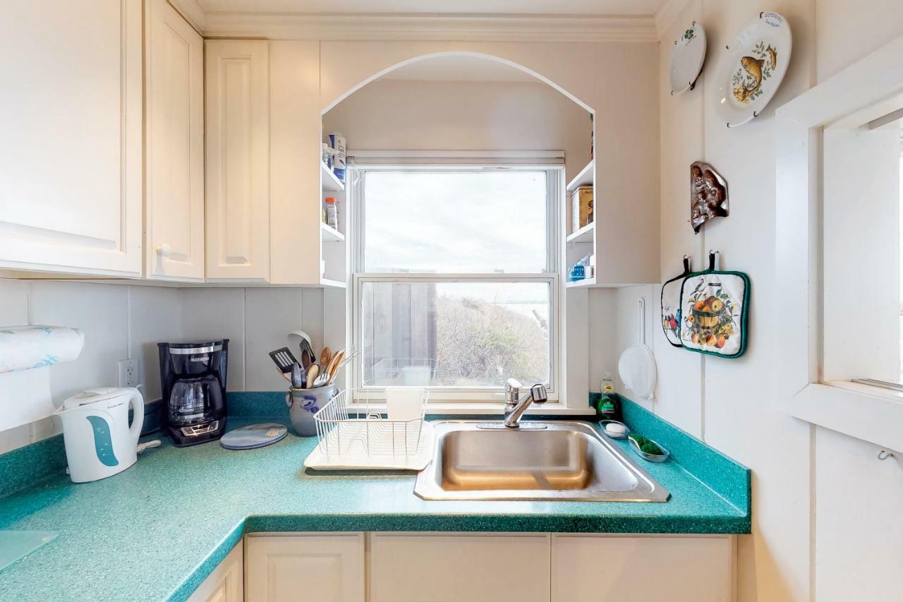 2 Bed 1 Bath Vacation Home In Eastham Extérieur photo