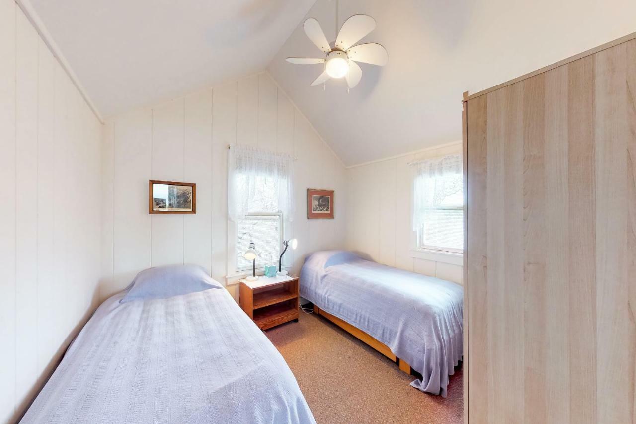 2 Bed 1 Bath Vacation Home In Eastham Extérieur photo